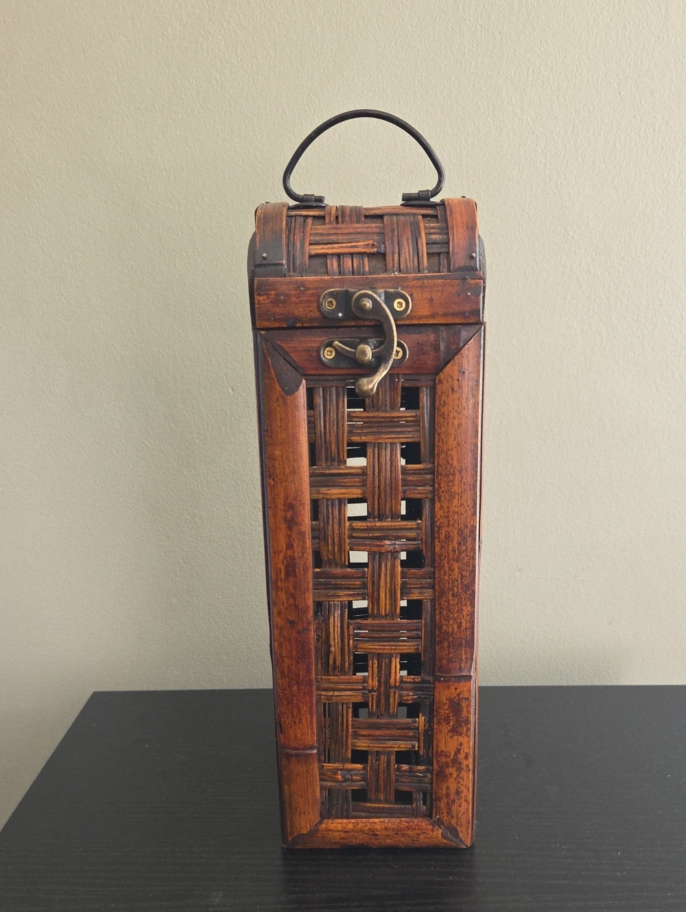 Vintage Woven Bamboo Hinged Wine Bottle Carrier - Picture 1 of 11